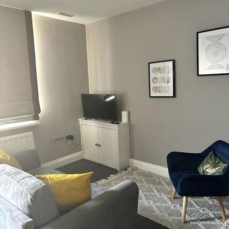 The One-Bedroom Central Brighton Retreat Luaran gambar
